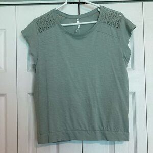 Kuhl Green Cropped Cap Sleeve Tee